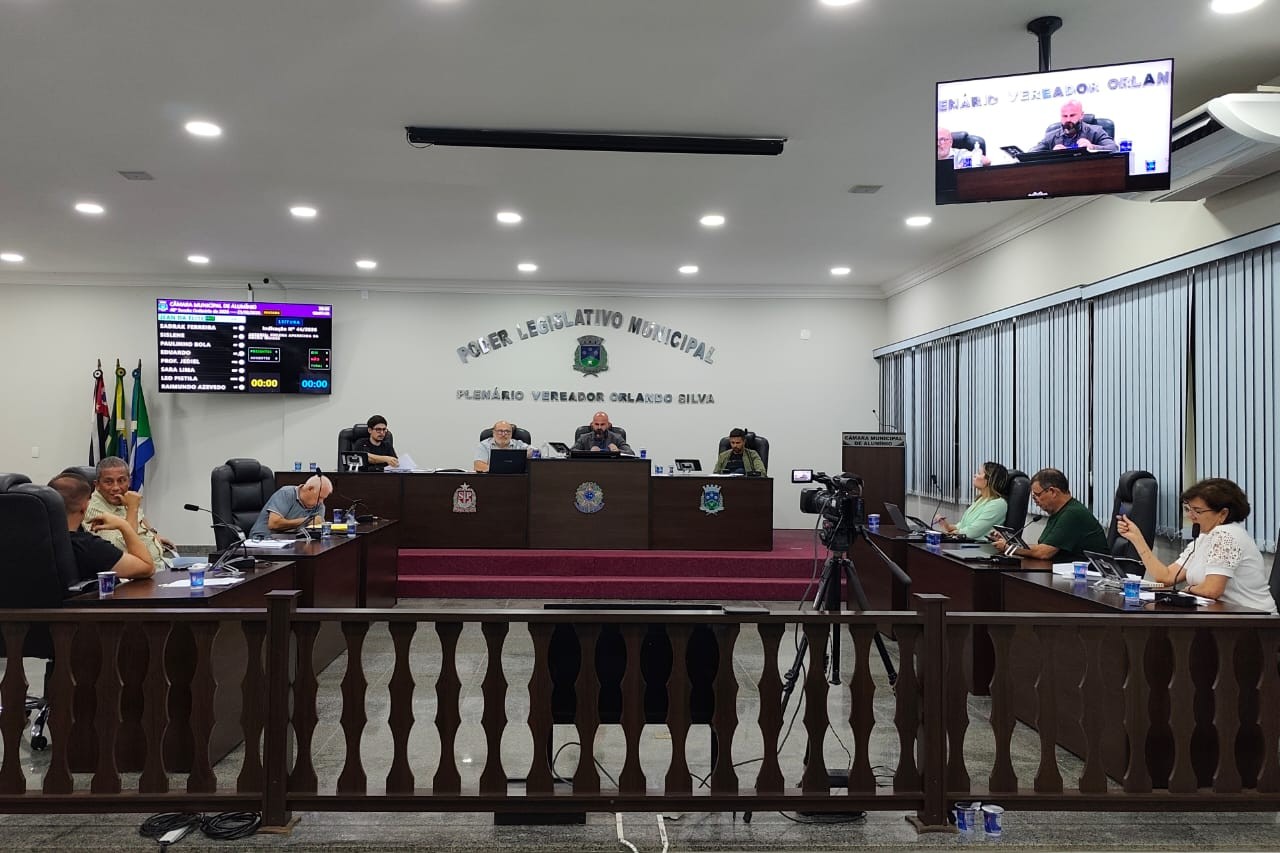 RESUMO DA 40ª SESSÃO ORDINÁRIA E DA 46º SESSÃO EXTRAORDINÁRIA DA 9ª LEGISLATURA